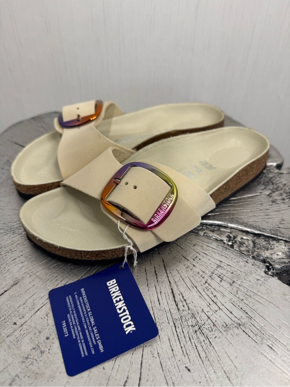 NEW BIRKENSTOCK Madrid Big Buckle High Shine Sandal in Oyster. Size 38.